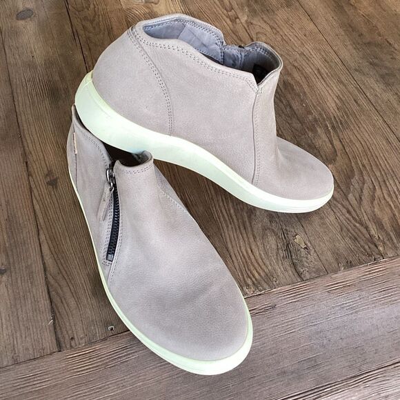 Ecco Low Bootie Suede Gray Soft Shoes Women’s 41/10 Zip Sneakers Ankle Boots - Picture 3 of 9